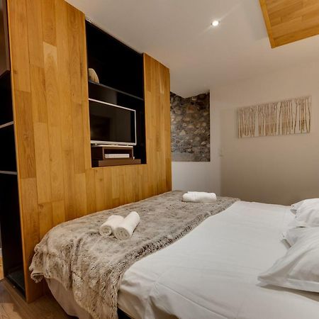 La Cour Filaterie - Suite Au D'Annecy Pdj En Option Exterior foto