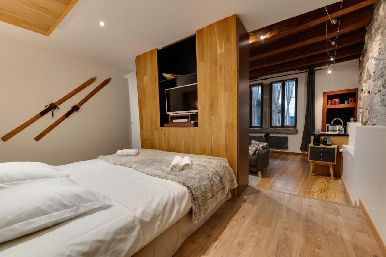 La Cour Filaterie - Suite Au D'Annecy Pdj En Option Exterior foto